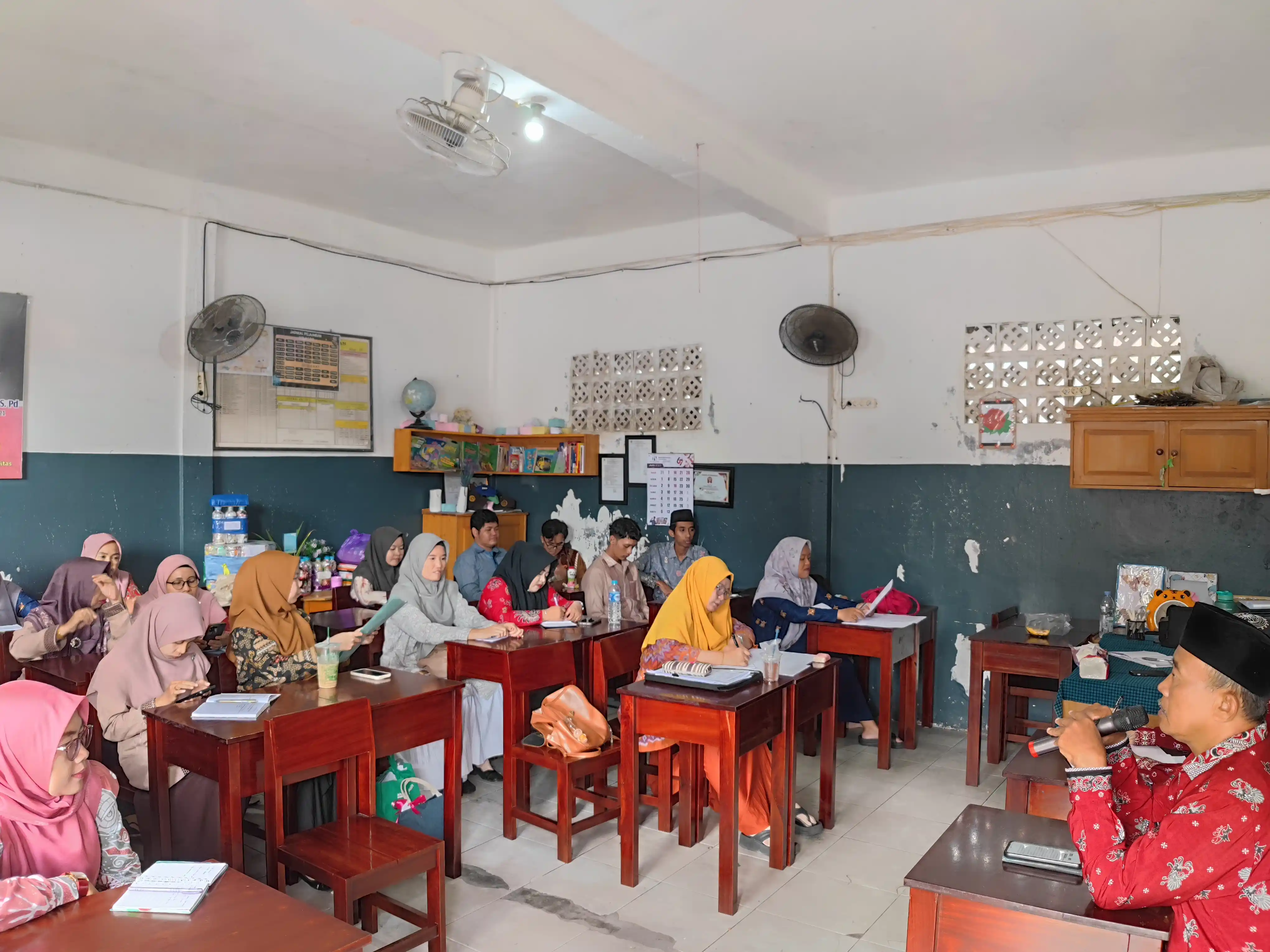 Thumbnail berita RAPAT DEWAN GURU MIS FATHUL IMAN BAHAS KENAIKAN KELAS DAN PERSIAPAN TAHUN PELAJARAN 2026/2027