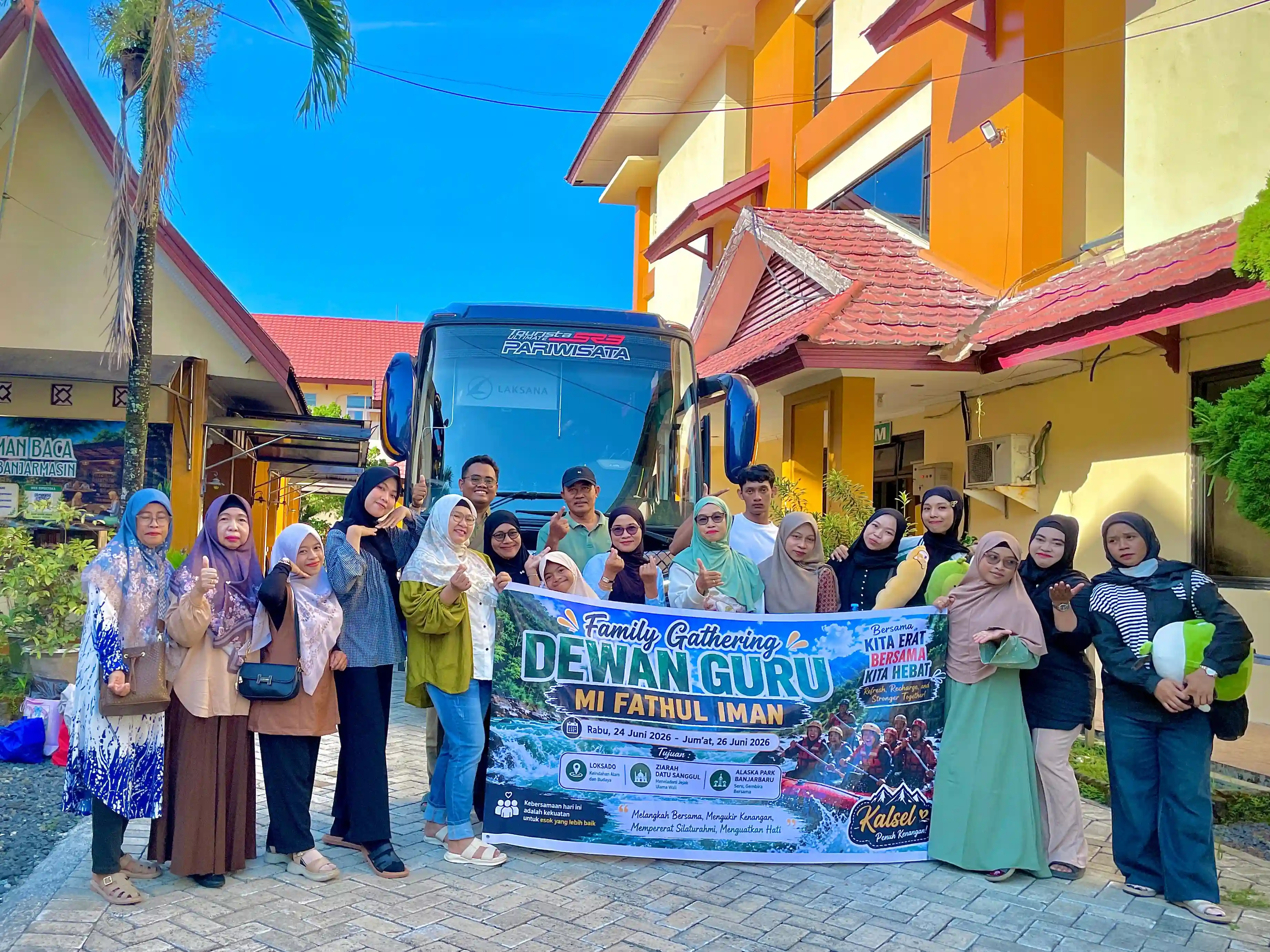 Family Gathering MI Fathul Iman Goes To Kalsel Berlangsung Sukses, Pererat Kebersamaan dan Kekeluargaan