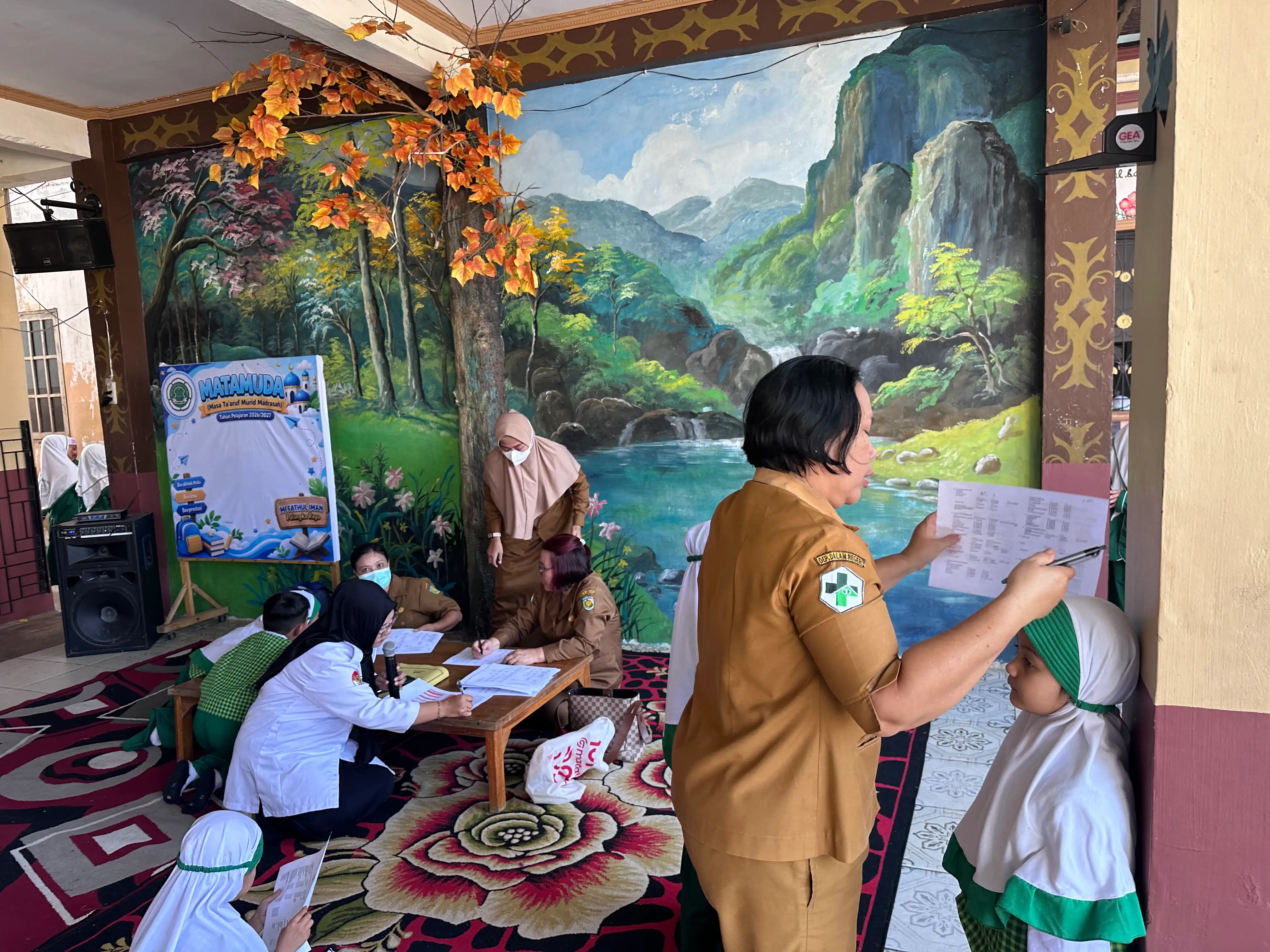 Pastikan Tumbuh Kembang Optimal, MI Fathul Iman Gelar Pemeriksaan Kesehatan Murid Baru